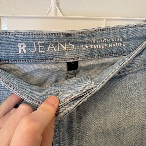Reitmans Jeans Plus Size 36 the High Rise Light Wash Cuffed Denim Shorts - Picture 5 of 7
